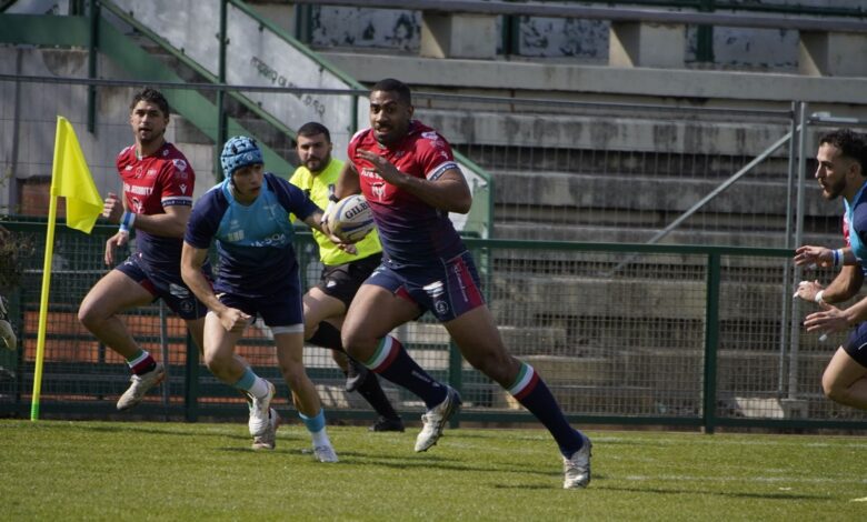 Unione Rugby Samb in azione contro la Lazio Rugby nella vittoria esterna di Serie A